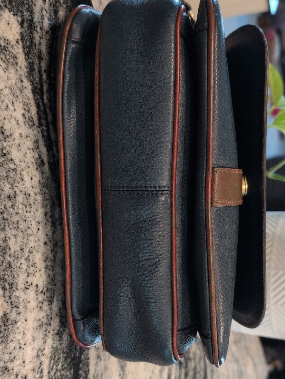 Bally All Leather Navy Crossbody Bag With Brown Trim & Strap - VINTAGE - Picture 7 of 9